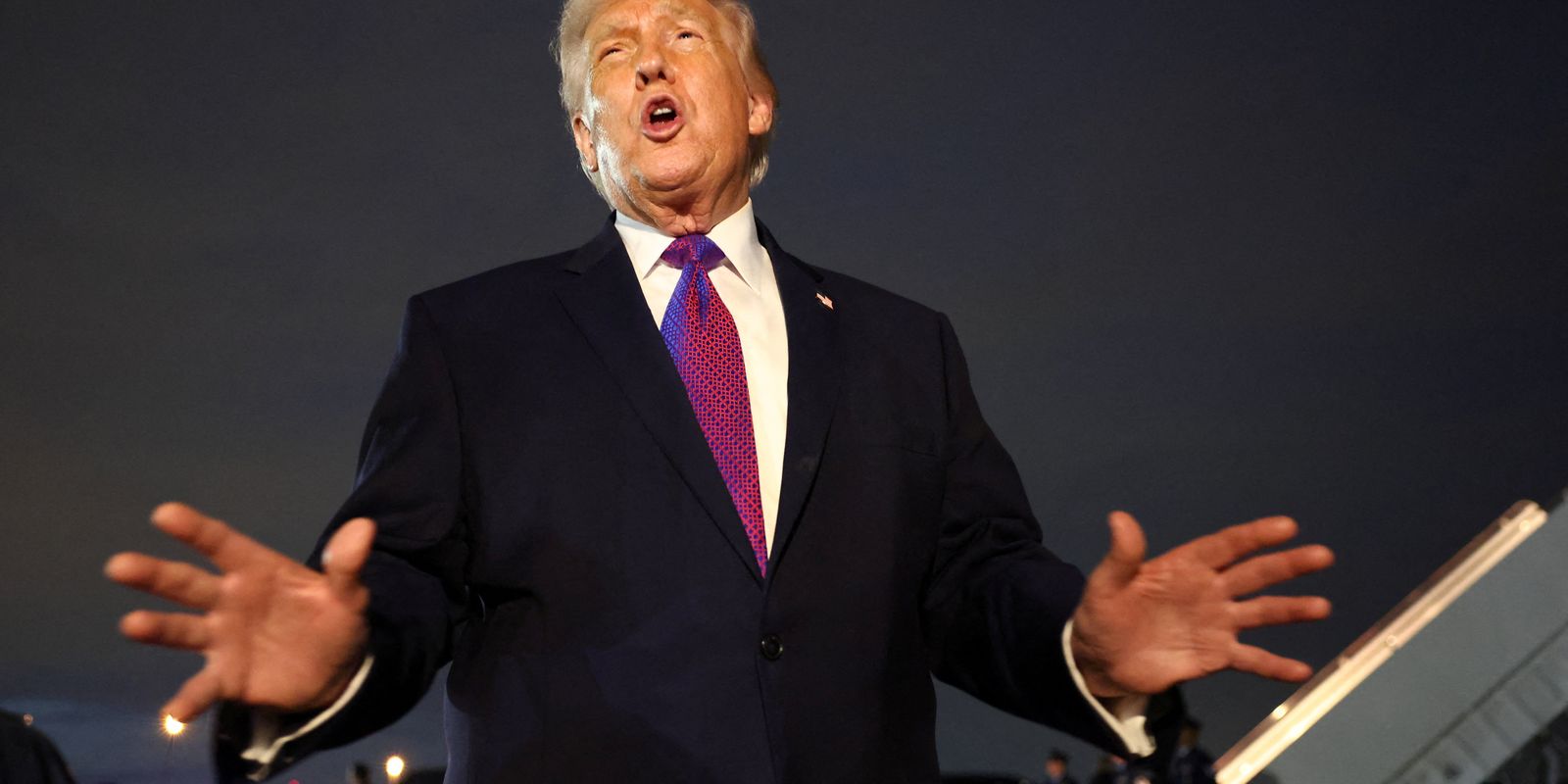 Trump aceita cessar-fogo de duas semanas com Irã