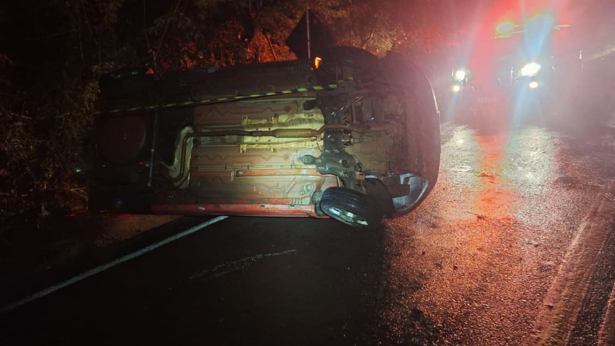 Adolescente é apreendida com 130 kg de maconha após acidente em Guaraciaba
