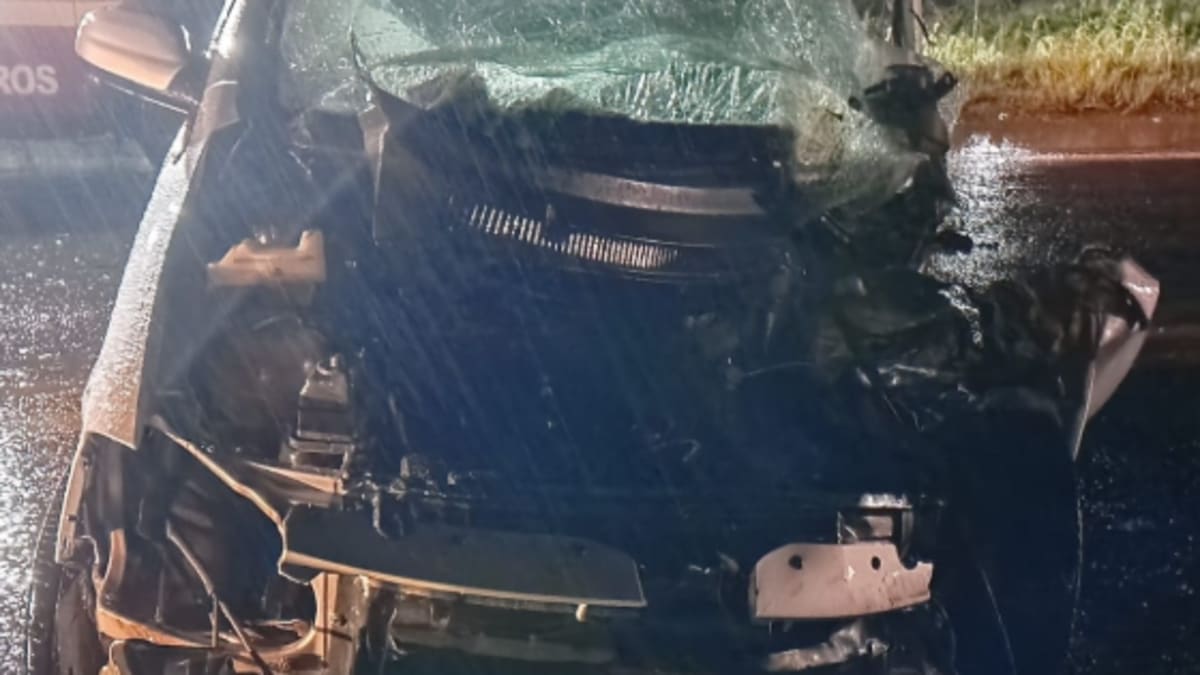 Motorista fica preso às ferragens após grave acidente na BR-470 em Curitibanos