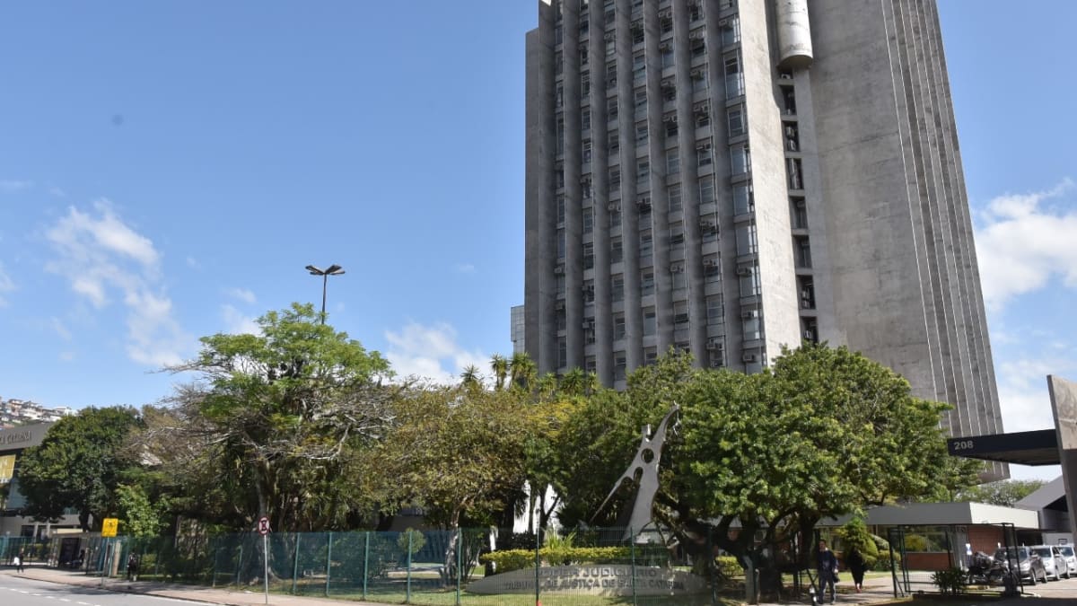 TJSC abre inscrições para concurso público com vagas para níveis superior e médio