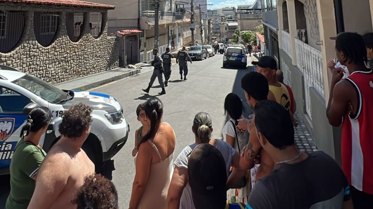 Mulher morre e outra fica gravemente ferida após serem baleadas por policial em Cariacica
