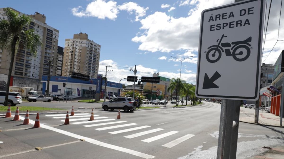 Criciúma implanta mais cinco áreas de espera para motocicletas