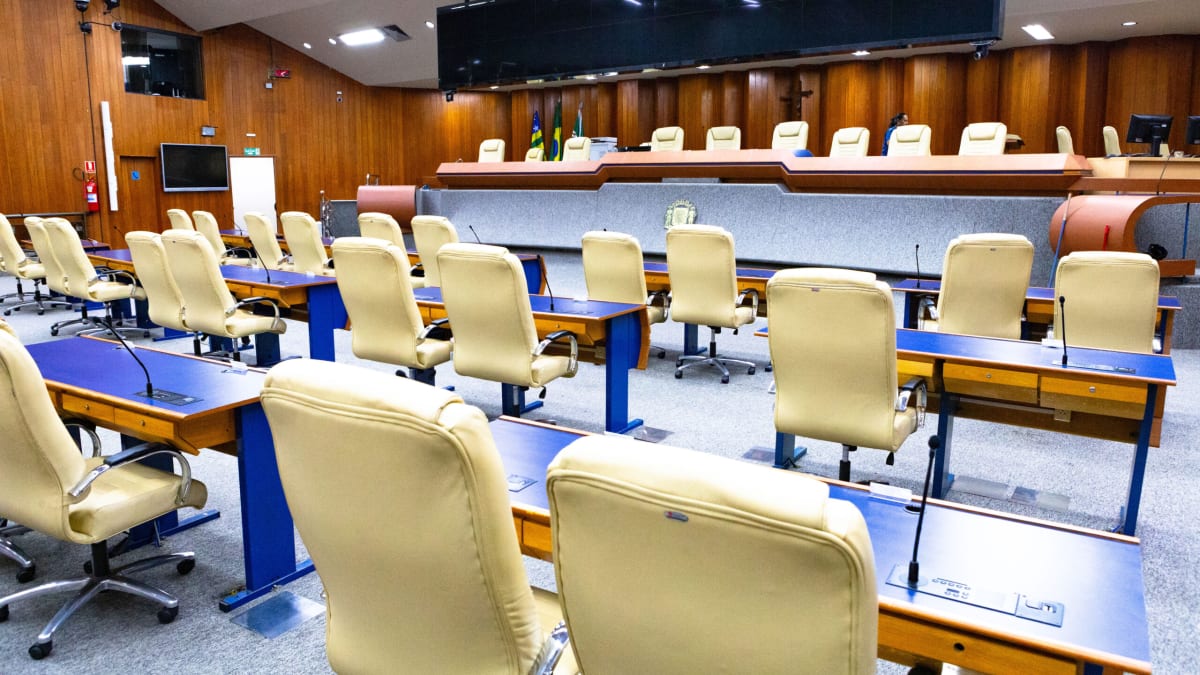 Mais de 20 vereadores de Goiânia se colocam como pré-candidatos para eleições de 2026