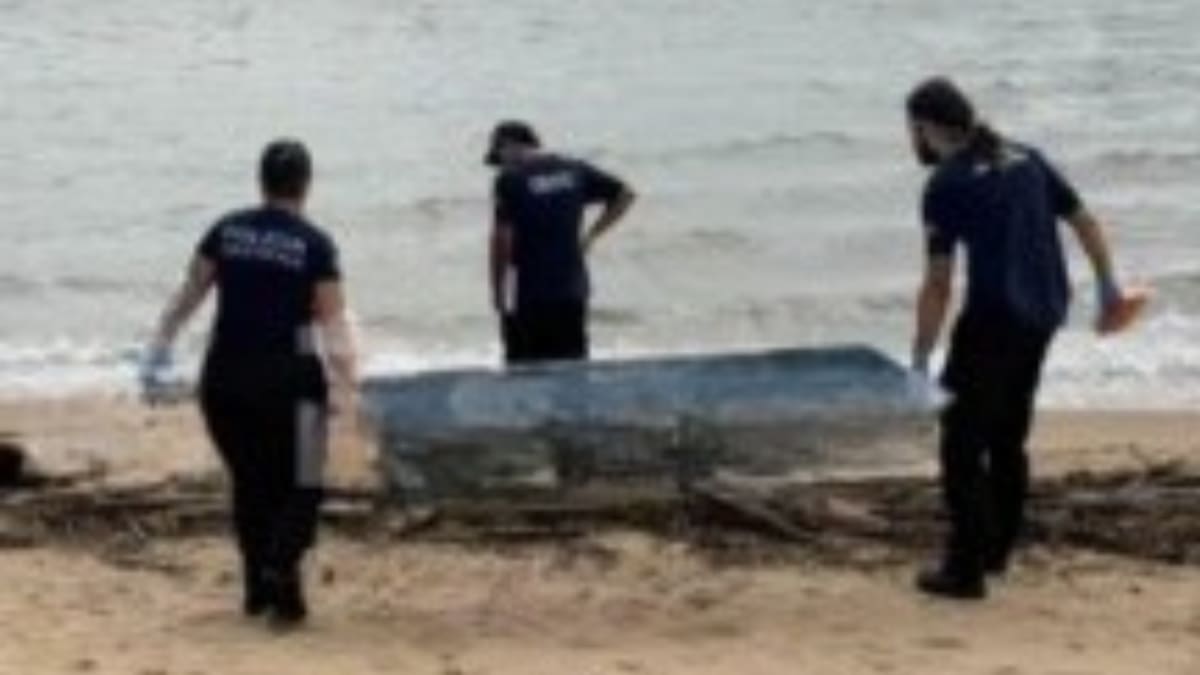 Cadáver de mulher é encontrado amarrado em praia de Palhoça