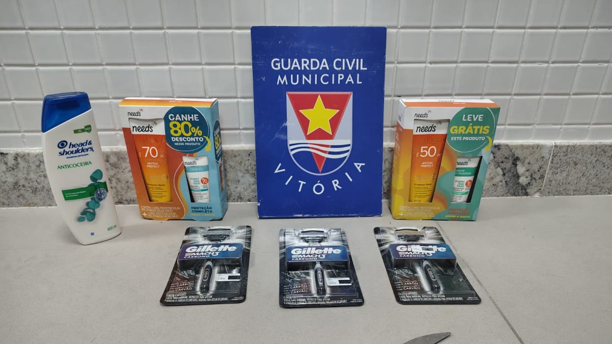 Passageiro é detido por assédio sexual e mandado de prisão em aberto em Vitória