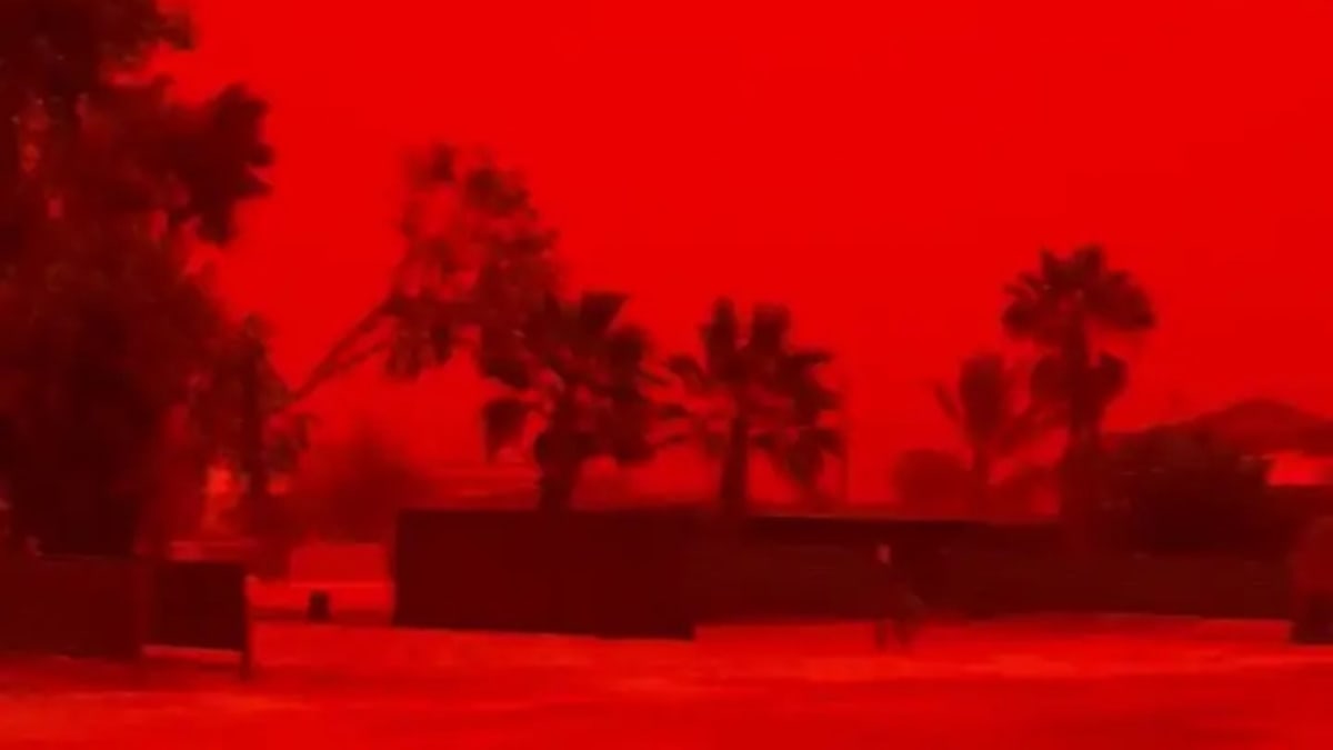Ciclone Narelle deixa céu vermelho na Austrália Ocidental após tempestade de poeira