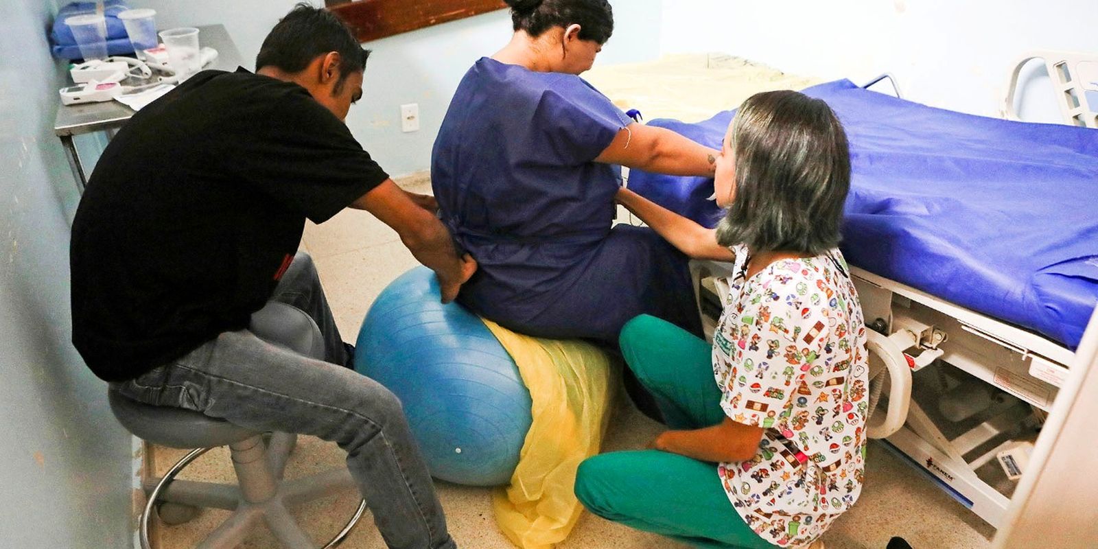 Lula sanciona lei que regulamenta profissão de doula no Brasil