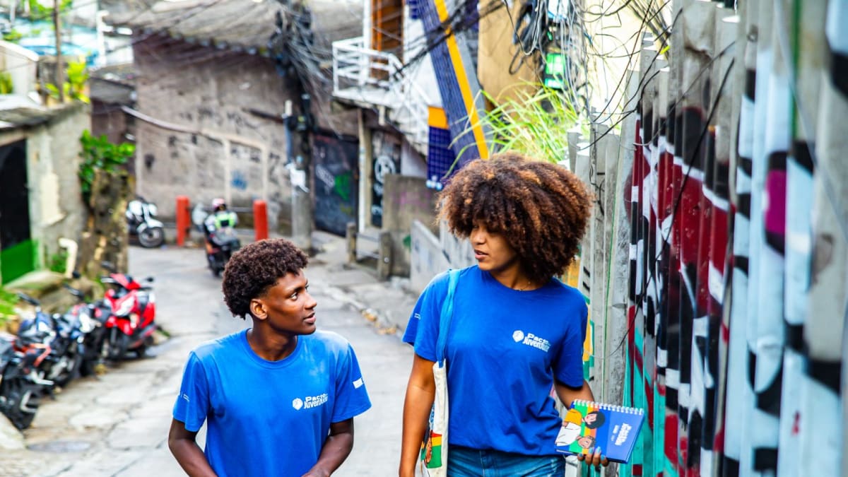 Inscrições abertas para projeto de liderança comunitária para jovens no Rio de Janeiro