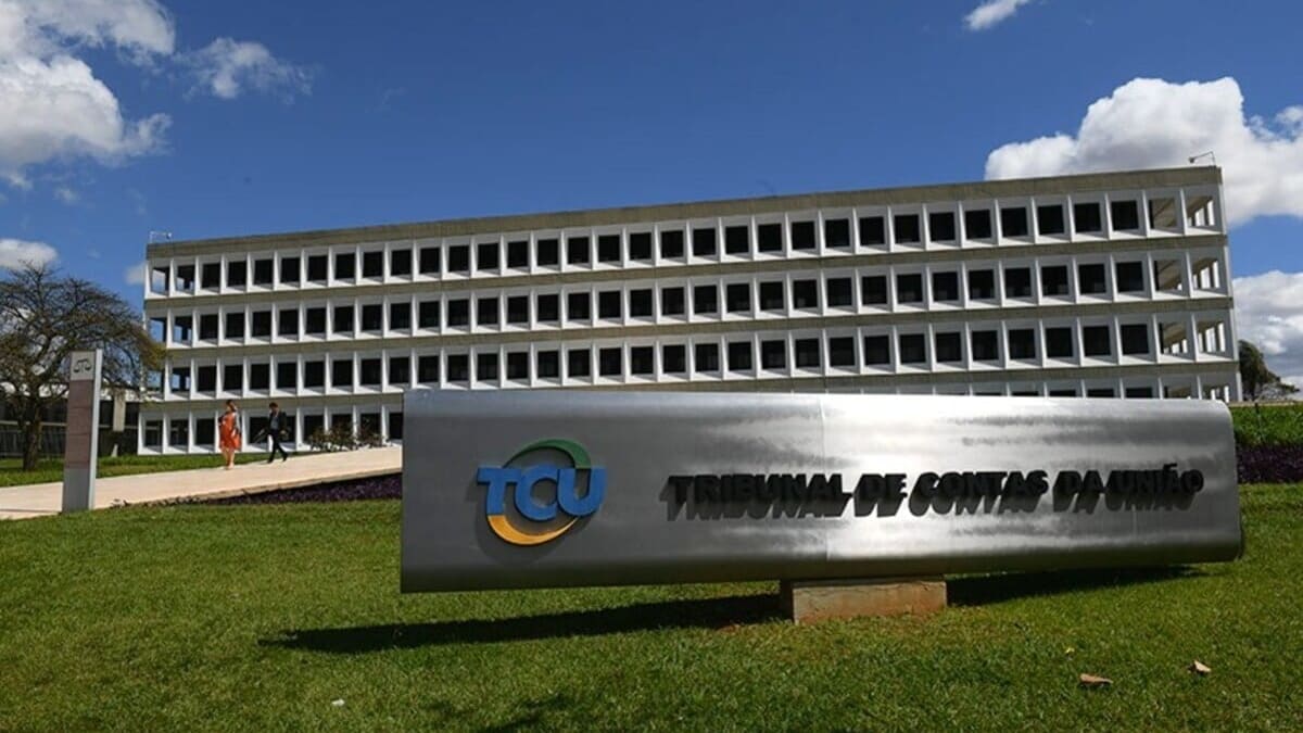 Sete deputados disputam vaga de ministro no Tribunal de Contas da União
