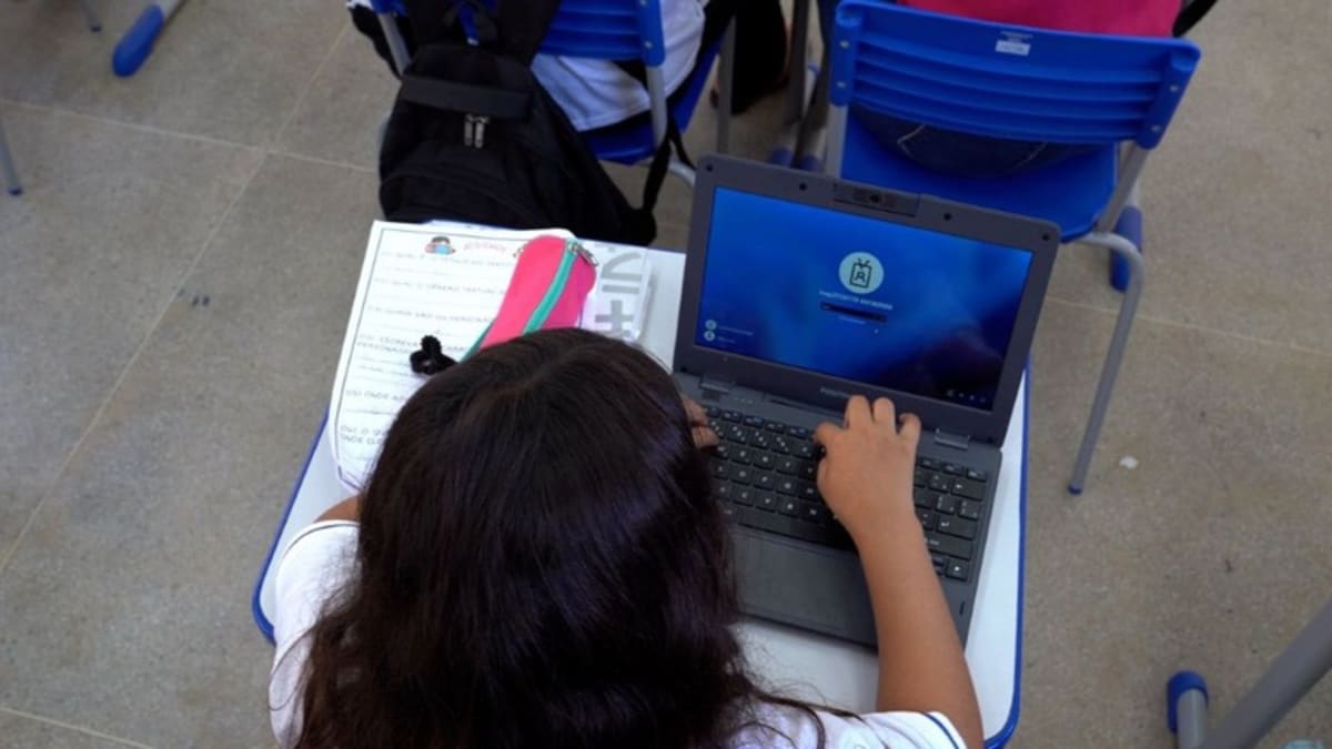 Mais de 78% das escolas públicas de Santa Catarina têm internet de qualidade pelo programa Escolas Conectadas