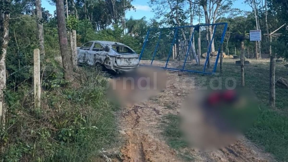 Dois homens são encontrados mortos ao lado de carro carbonizado em São José