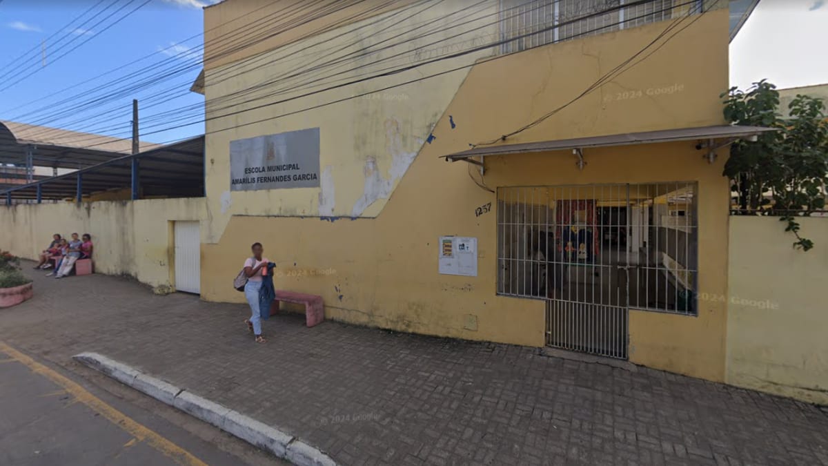 Aluno é ameaçado com faca na saída de escola em Anchieta; mãe denuncia omissão e teme pela vida do filho
