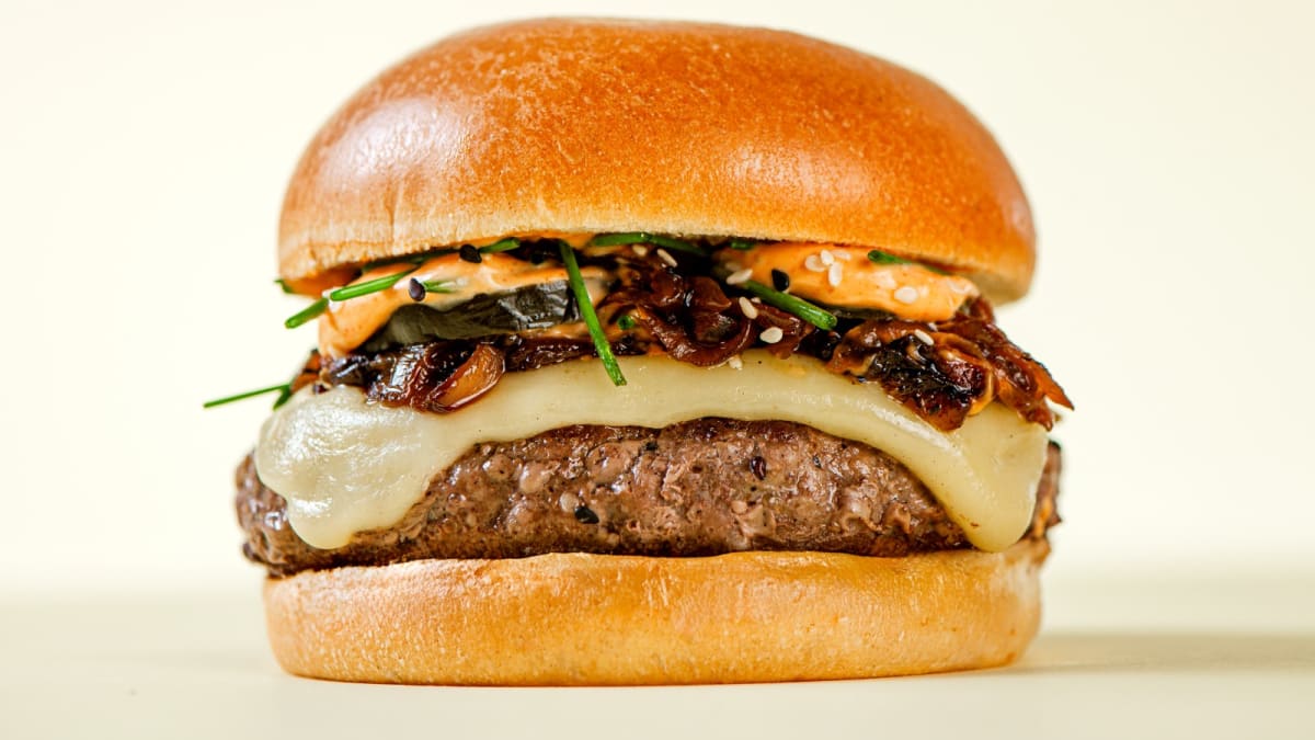 T.T. Burger lança sanduíche Burgogi inspirado na culinária coreana