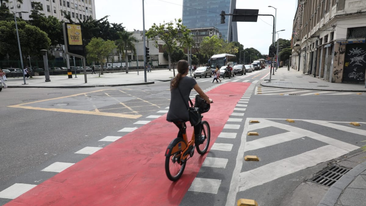 Prefeitura do Rio inicia implantação de novos trechos de ciclovias na Zona Norte e Zona Sul