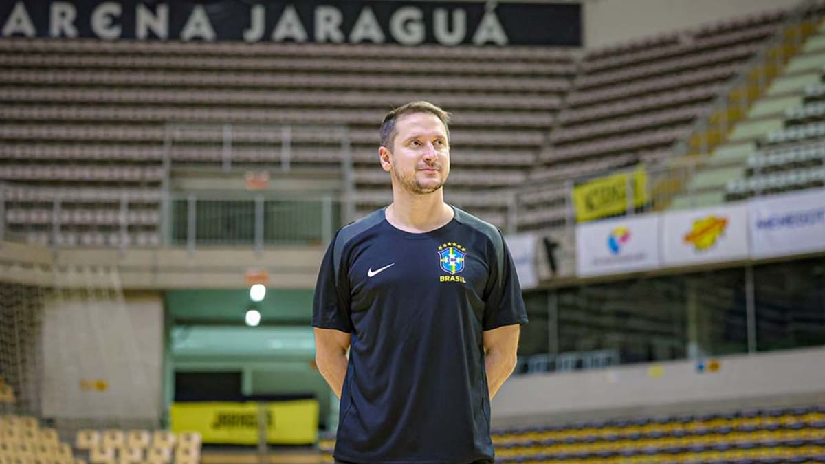 Jaraguaense Mauro Sandri é homenageado pela conquista da Copa do Mundo FIFA de Beach Soccer 2025