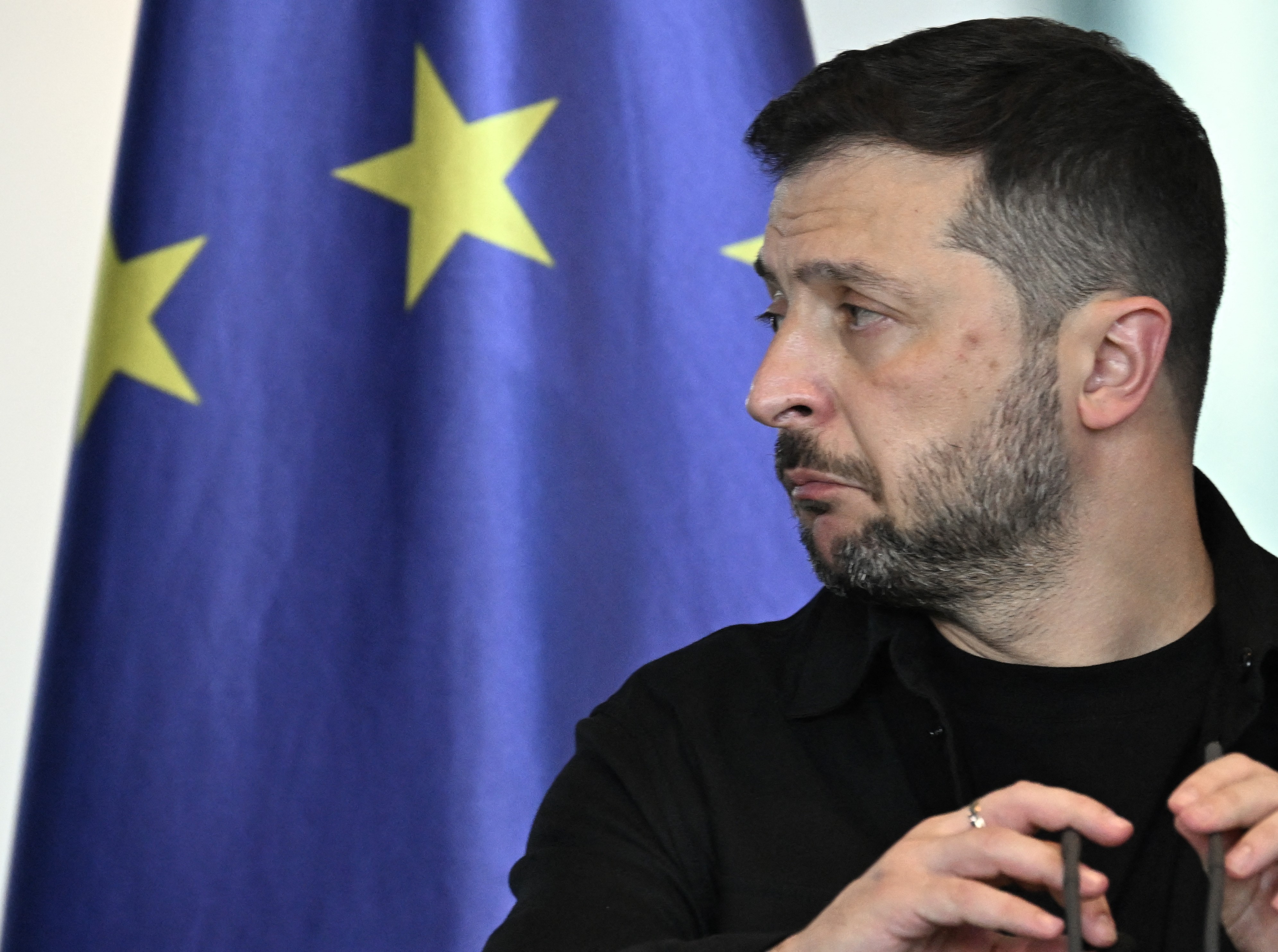 Zelensky anuncia novo chefe do Estado-Maior e avanço em acordo 