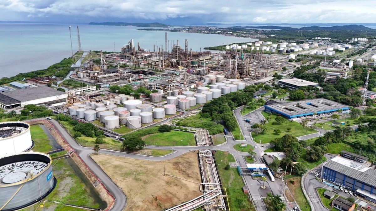 Refinaria de Mataripe reduz consumo energético e emissões com modernização e energia solar