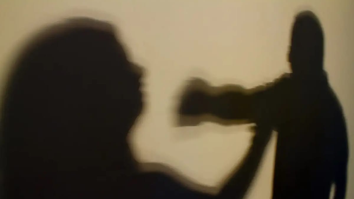 Justiça determina internação de adolescente envolvido em estupro coletivo no Rio de Janeiro