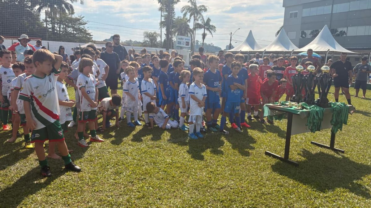 Rui Barbosa promove Festival das Escolinhas em Morro da Fumaça