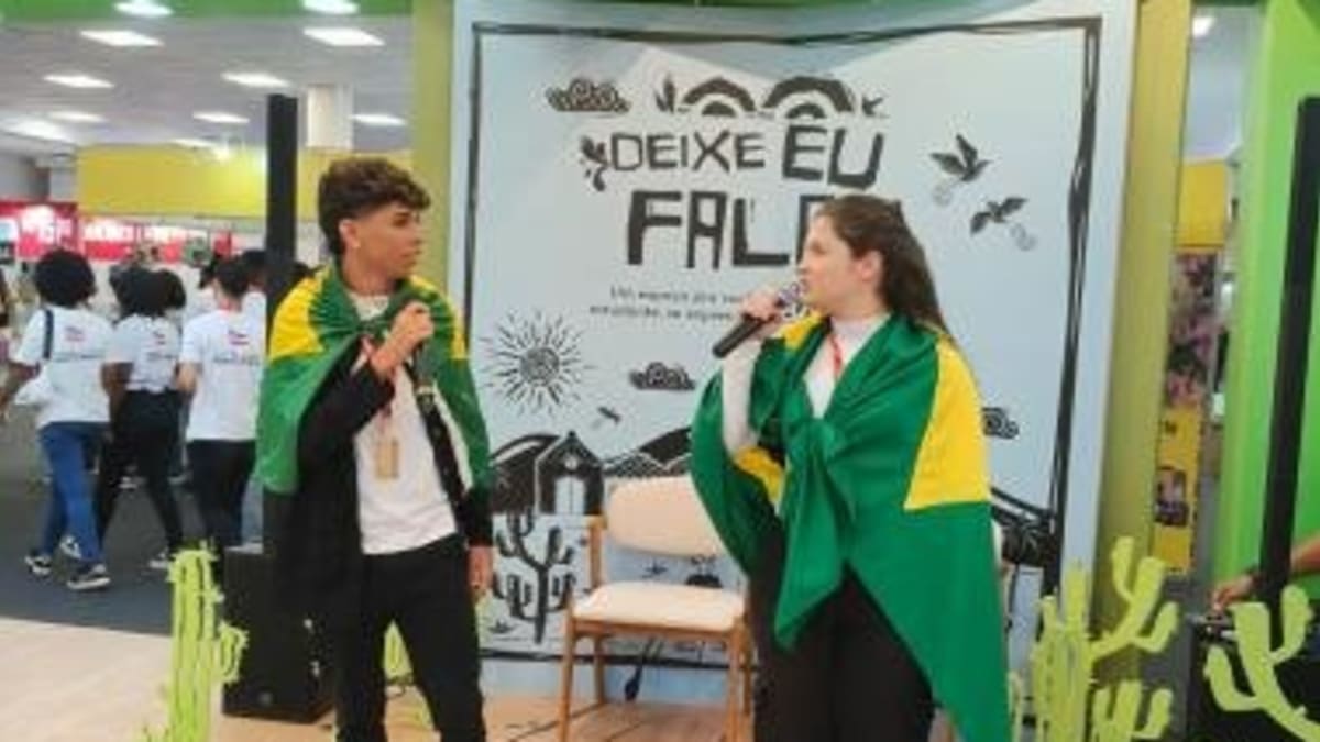 Bienal do Livro da Bahia 2026 reúne estudantes e professores para fortalecer hábito da leitura