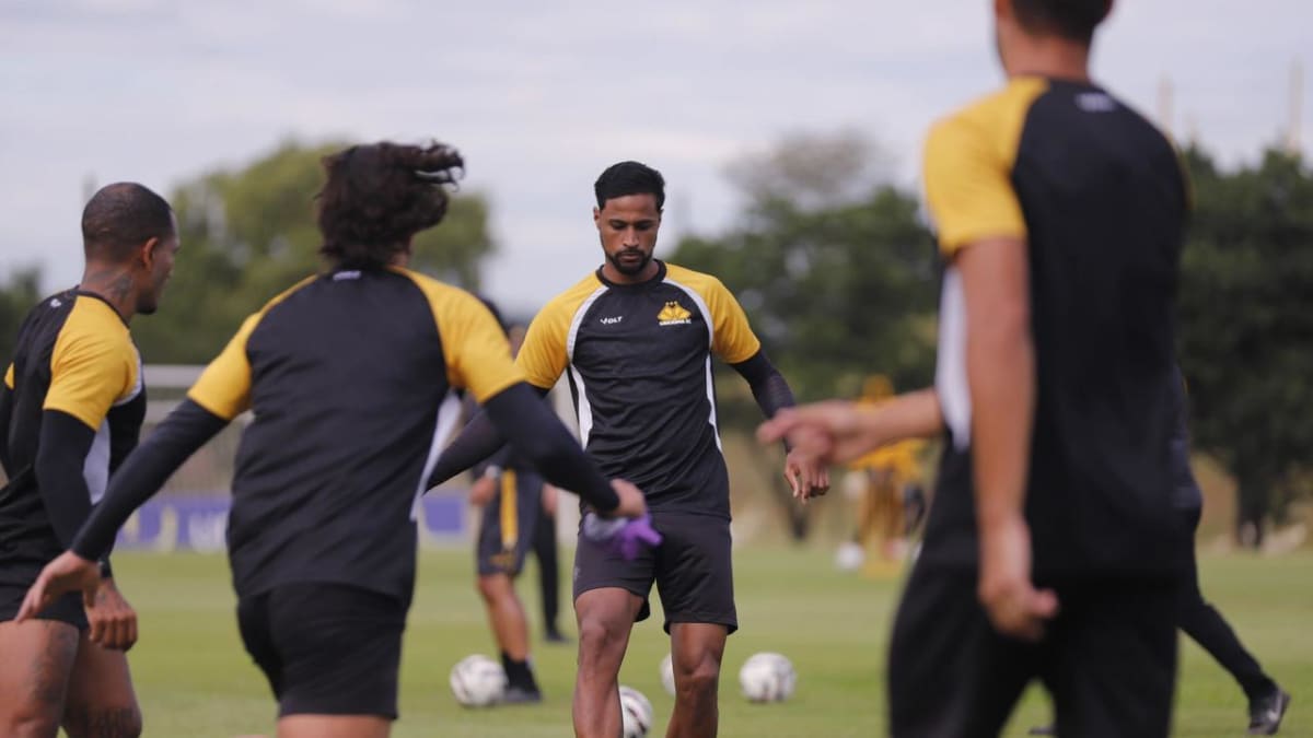 Criciúma enfrenta Fortaleza em confronto direto na Série B