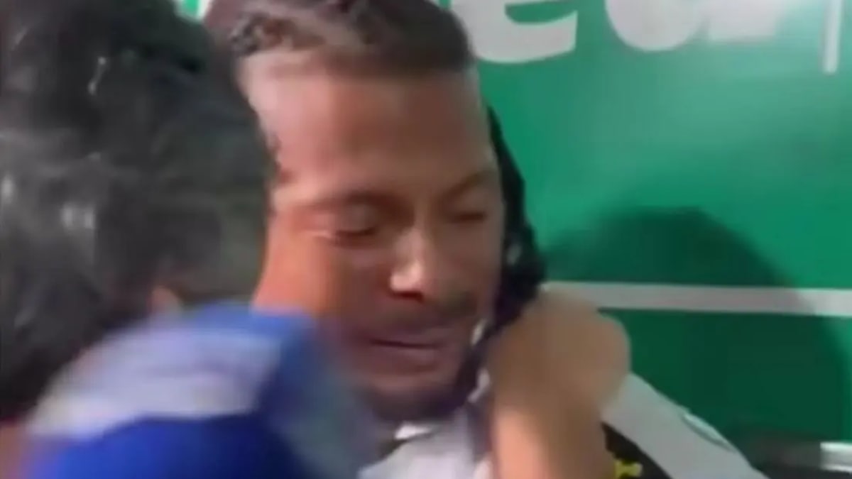 Vila Nova e Operário se pronunciam após denúncia de racismo contra jogador Berto