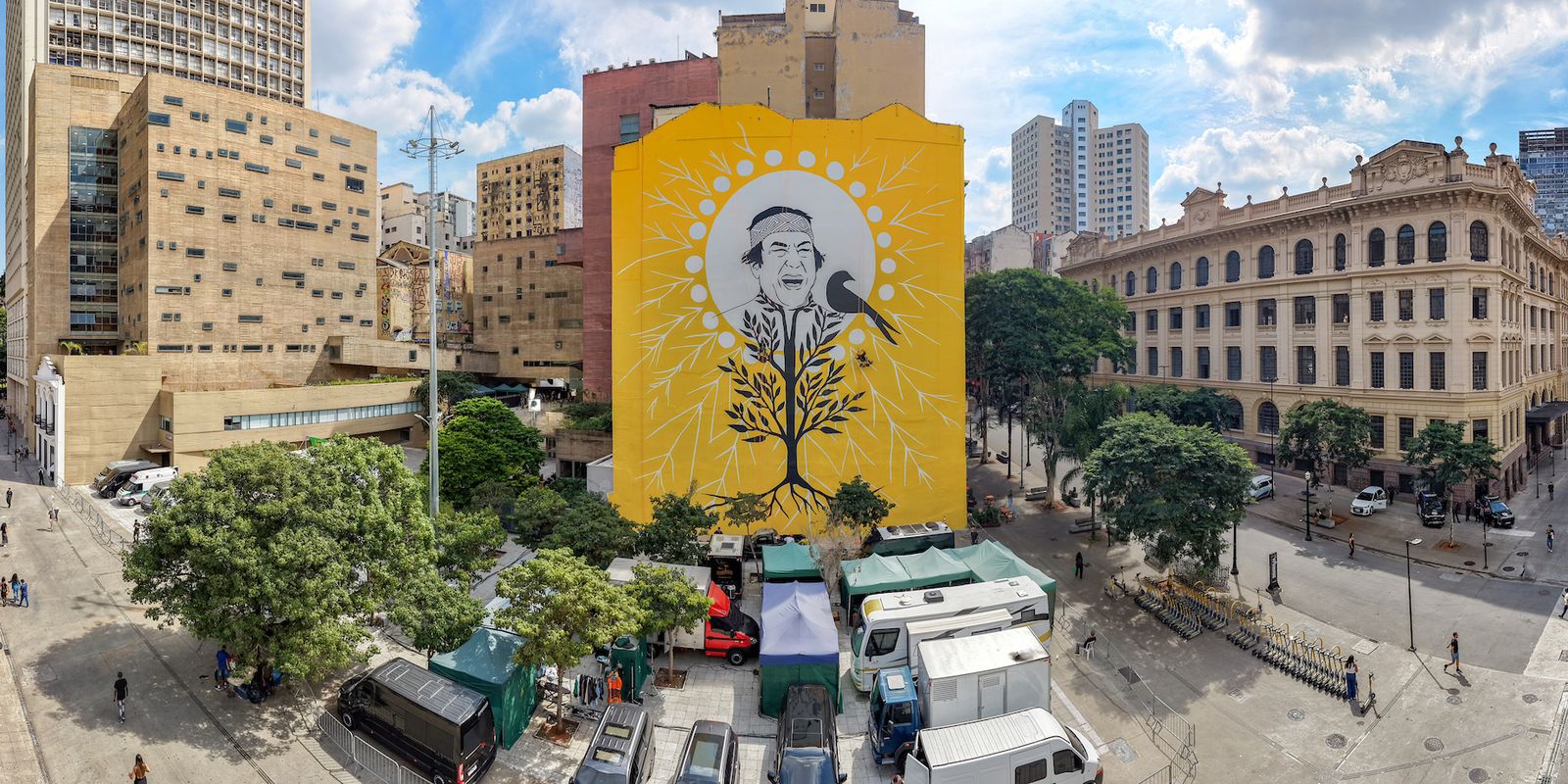 Mural em homenagem a Ailton Krenak é inaugurado em São Paulo