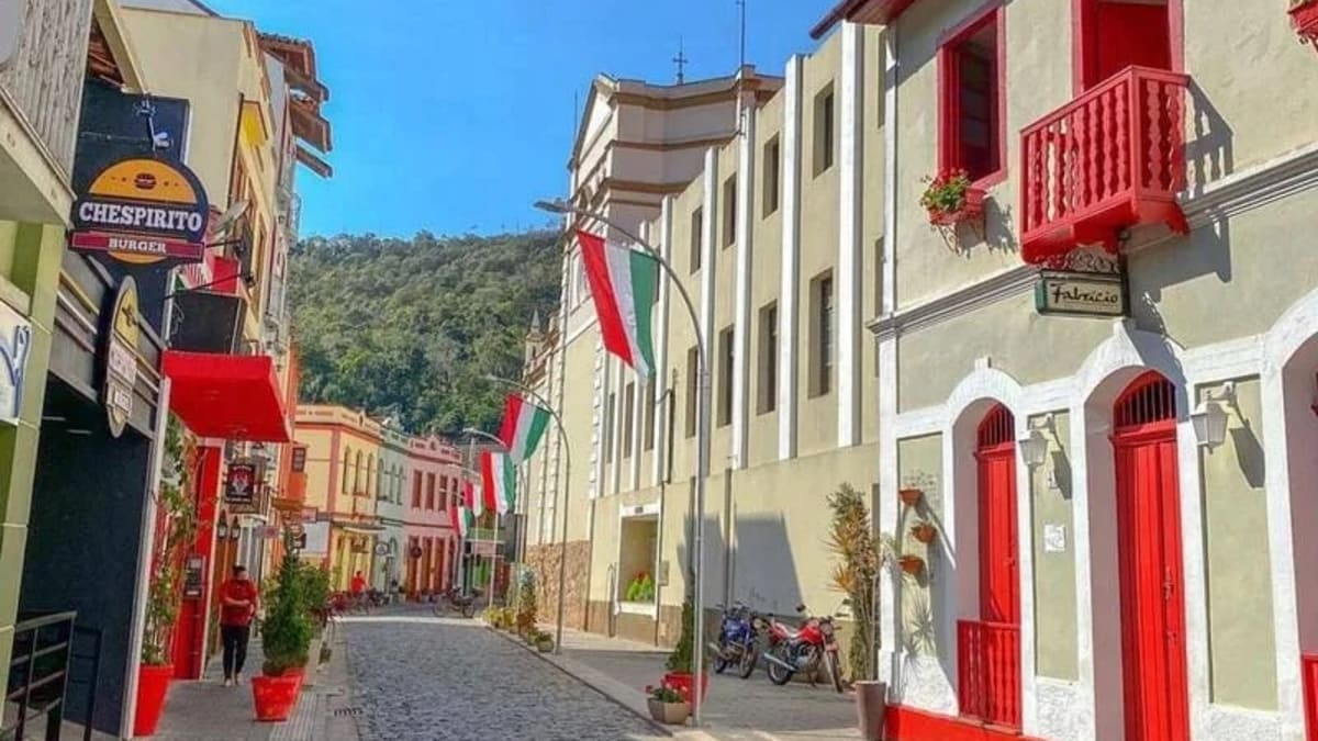 Deputado Evair Vieira de Melo impede avanço de projeto que ameaça título de Santa Teresa como berço da imigração italiana