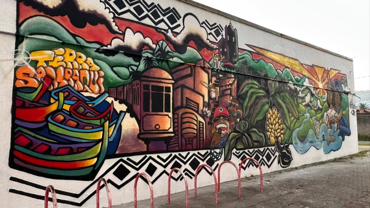 Itaguaí conclui painel de grafite sustentável na Praça CEU