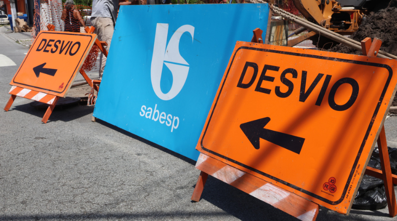 Sabesp interdita vias em Praia Grande para obras de saneamento entre 20 e 25 de abril