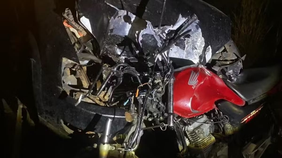 Entregador morre em colisão com carro em Uberlândia