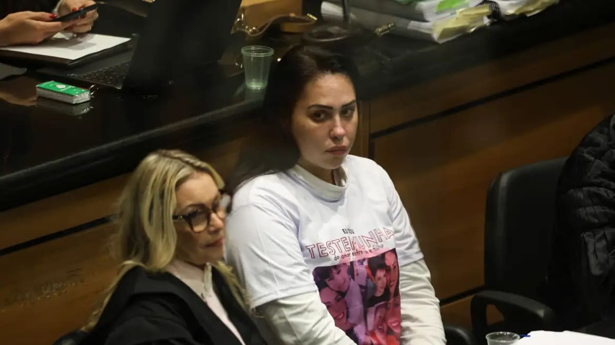 Monique Medeiros se entrega à polícia e volta à prisão por morte do filho Henry Borel