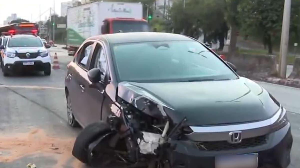 Motorista embriagado perde controle e causa acidente na Avenida Nossa Senhora do Carmo, em BH