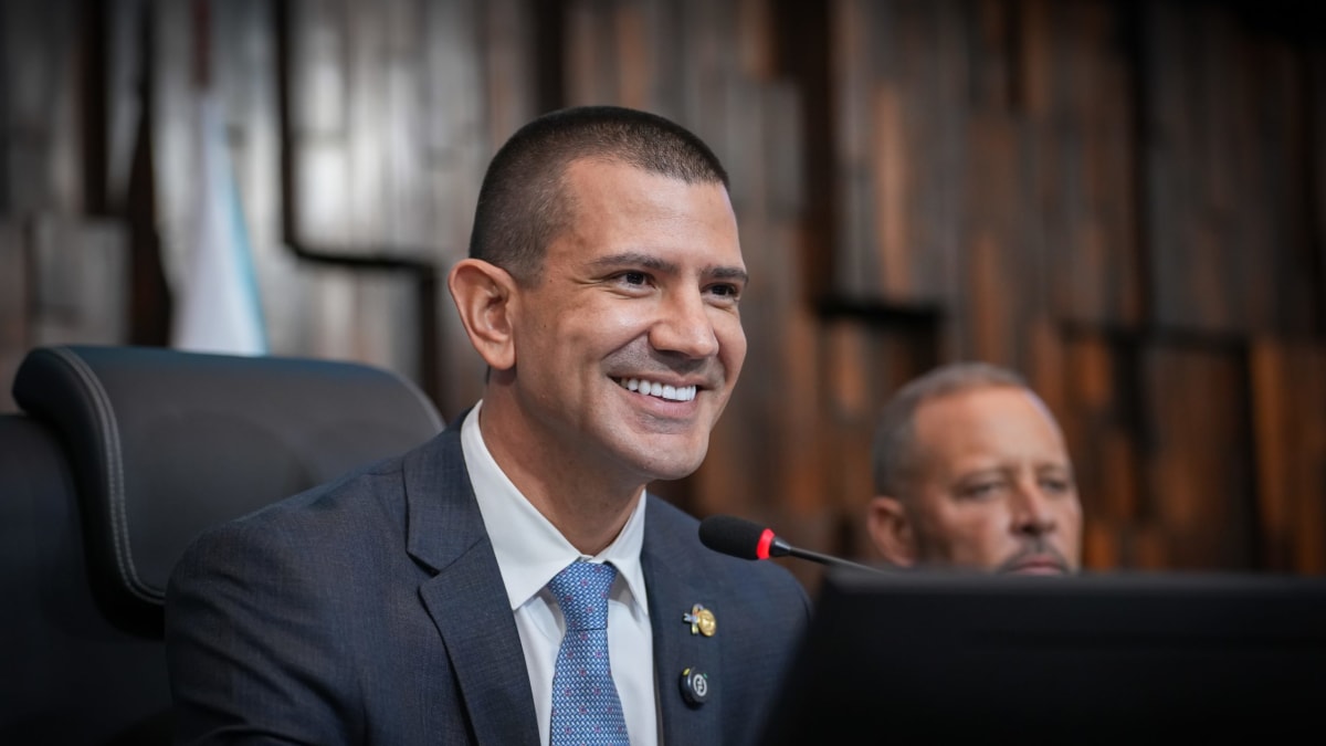 Deputados do PDT pedem anulação da eleição para presidência da Alerj e nova votação com voto secreto