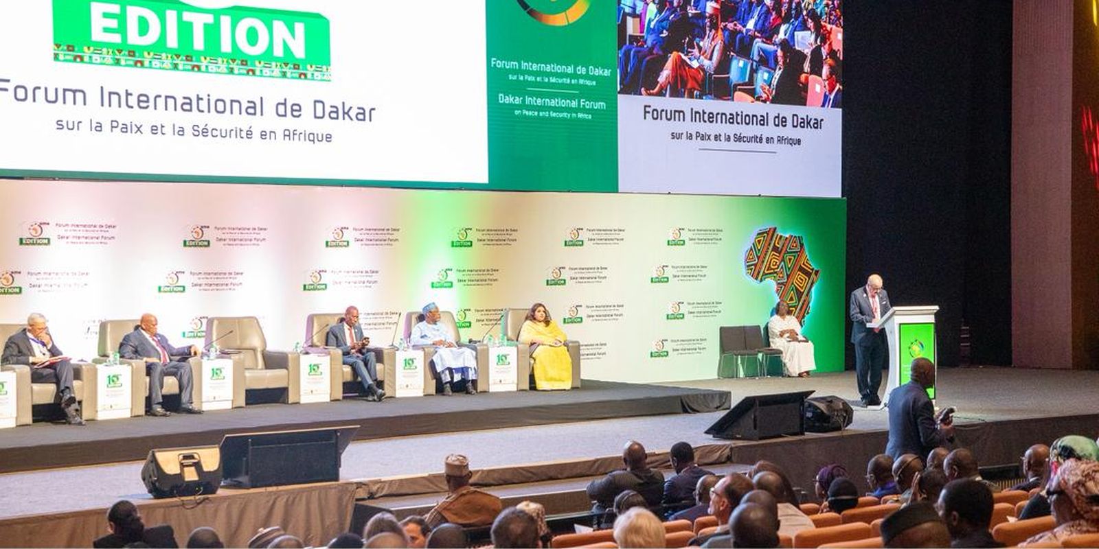 Fórum Internacional de Dacar debate paz e segurança na África