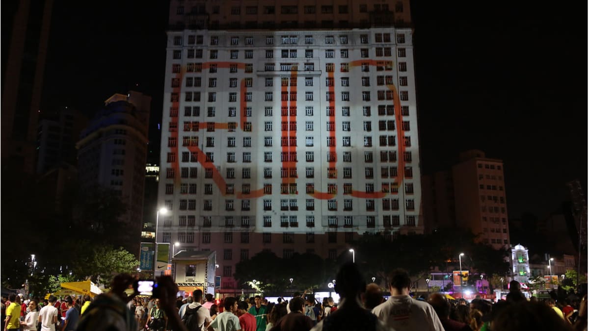 Retrofit do Edifício A Noite preserva memória com doação de esquadrias e ferragens