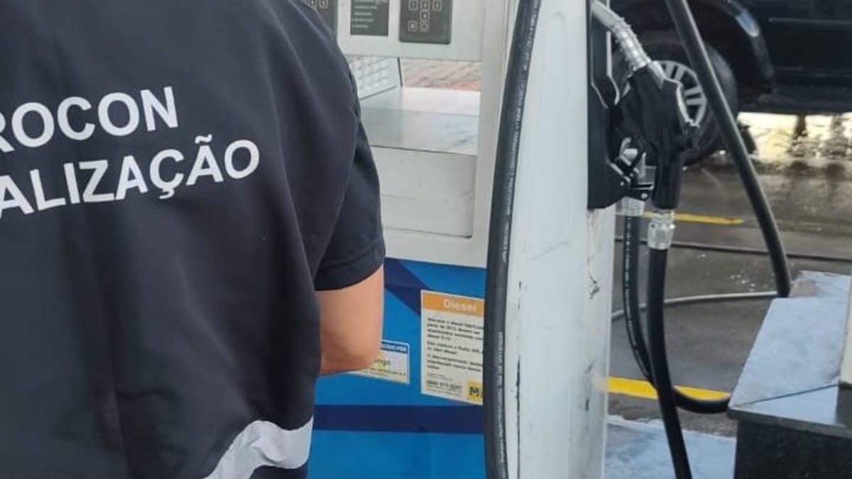 Procon de Cachoeiro autua posto de combustíveis por irregularidade em bomba de abastecimento