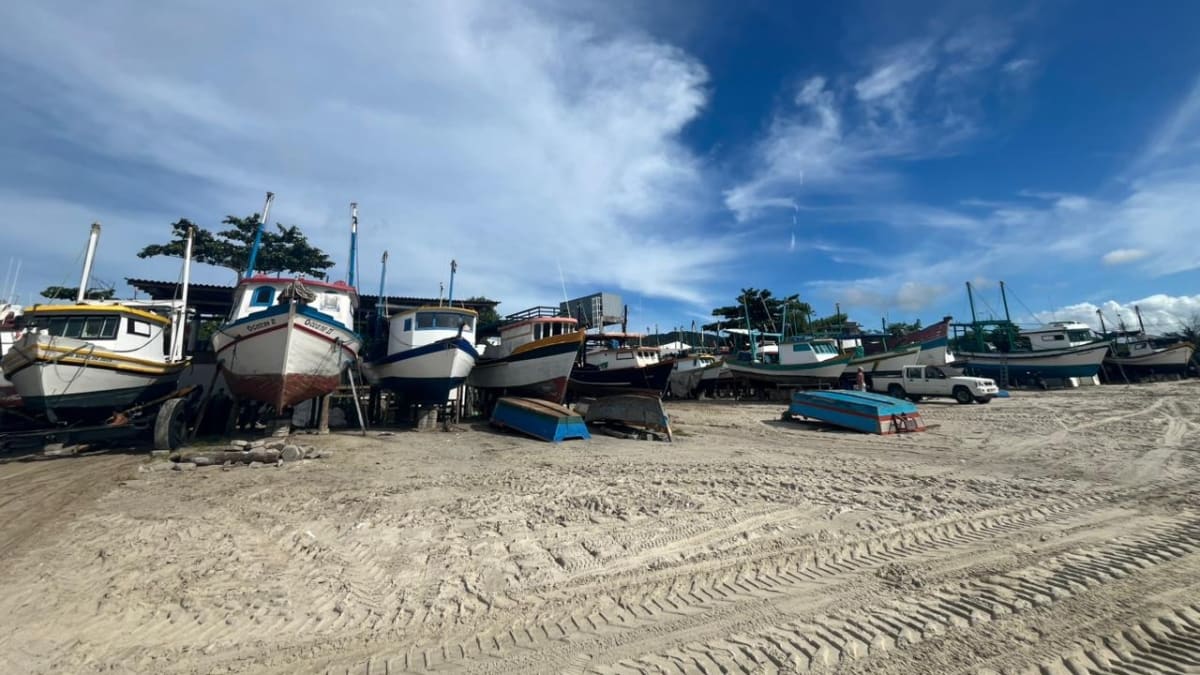 Pescadores de Porto Belo têm até 8 de maio para regularizar embarcação pelo programa federal