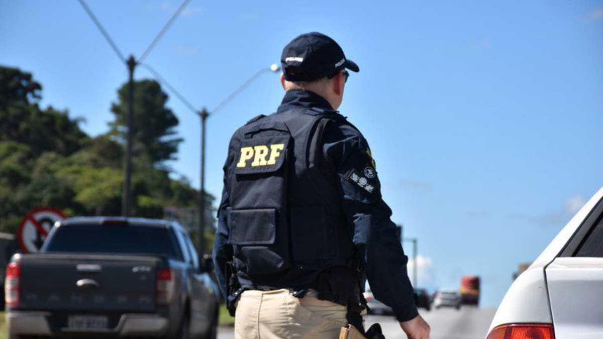 PRF encerra operação de fiscalização nas rodovias federais de Santa Catarina durante feriado de Tiradentes