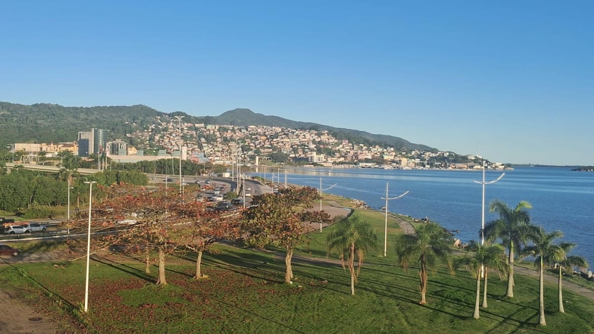Sol predomina na Grande Florianópolis e frente fria afeta Santa Catarina no fim de semana