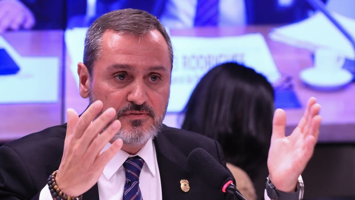 Polícia Federal retira credenciais de agente de imigração dos EUA em ato de reciprocidade