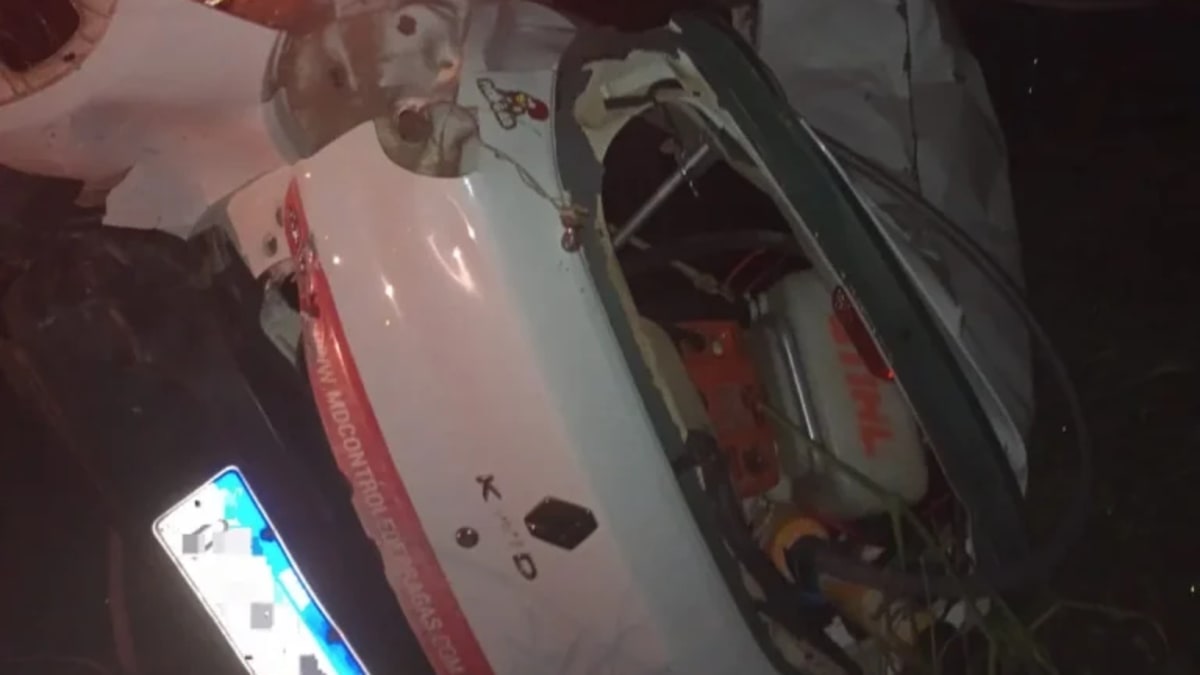 Colisão na BR-282 deixa feridos e carro cai em ribanceira em Bom Retiro