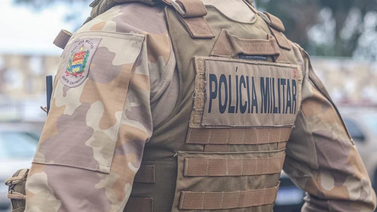 Discussão familiar termina com homem arremessado do