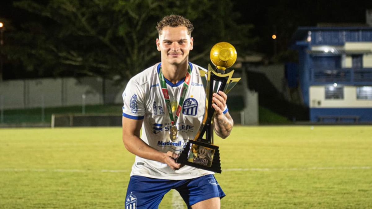 Caravaggio inicia Série B do Catarinense com promessa jovem no elenco