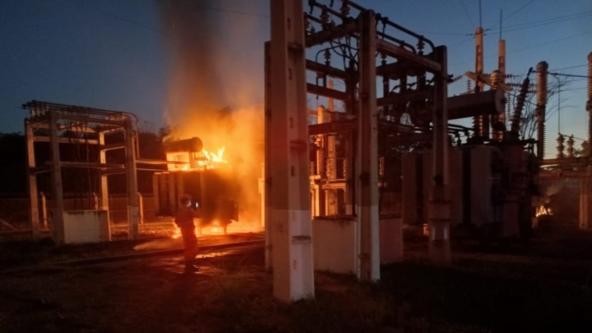 Incêndio atinge subestação de fábrica de cimento em Pedro Leopoldo