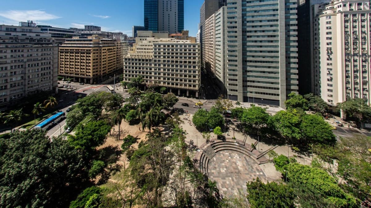 Início das obras do empreendimento residencial no antigo Buraco do Lume, no Centro do Rio
