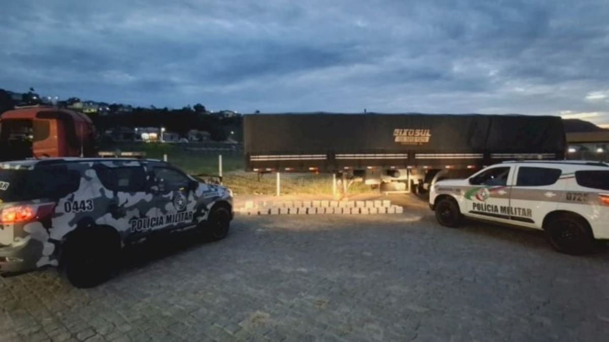 Mais de R$ 20 milhões em cocaína são apreendidos em Santo Amaro da Imperatriz