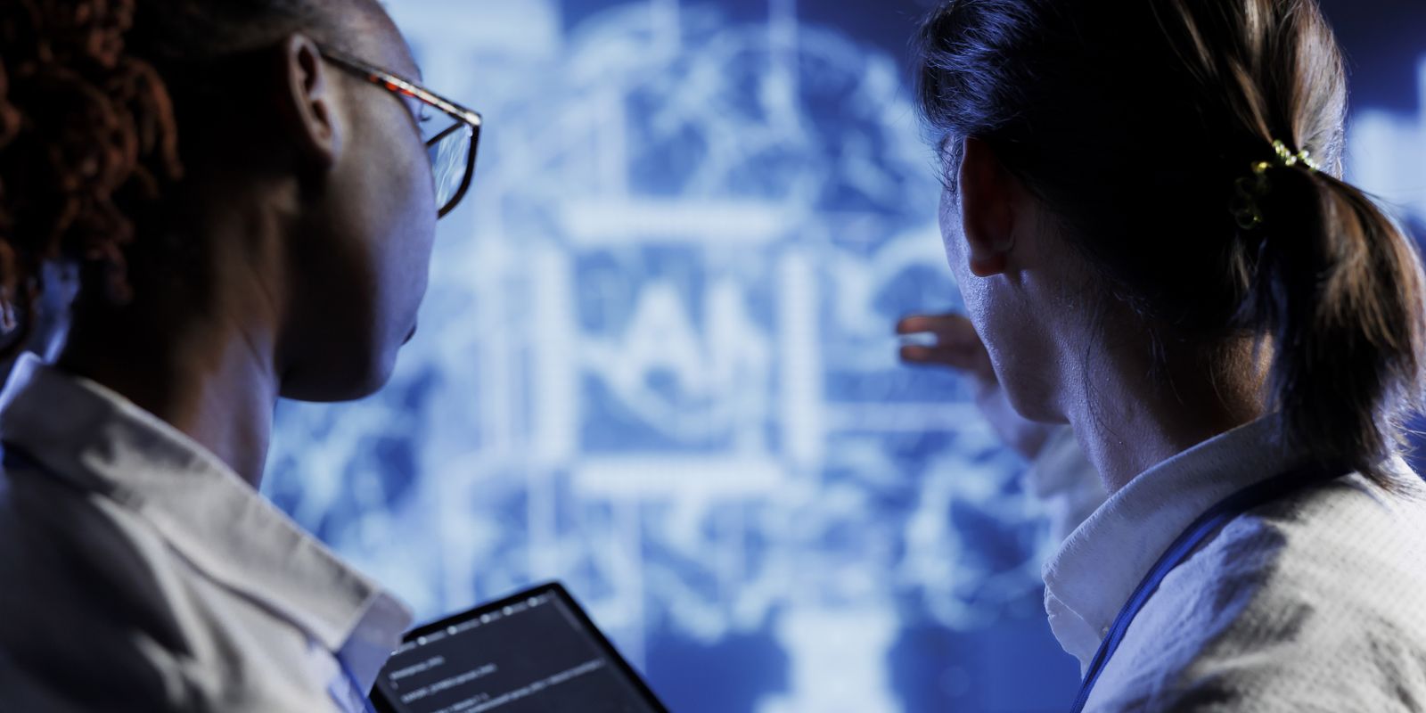 AMB lança cartilha sobre uso da inteligência artificial na medicina