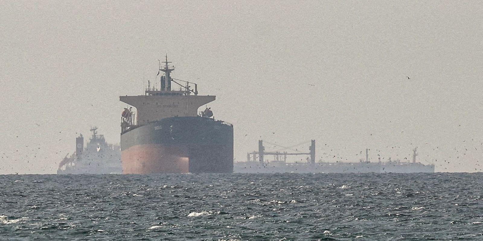 Emirados Árabes deixam Opep e pressionam preço do petróleo