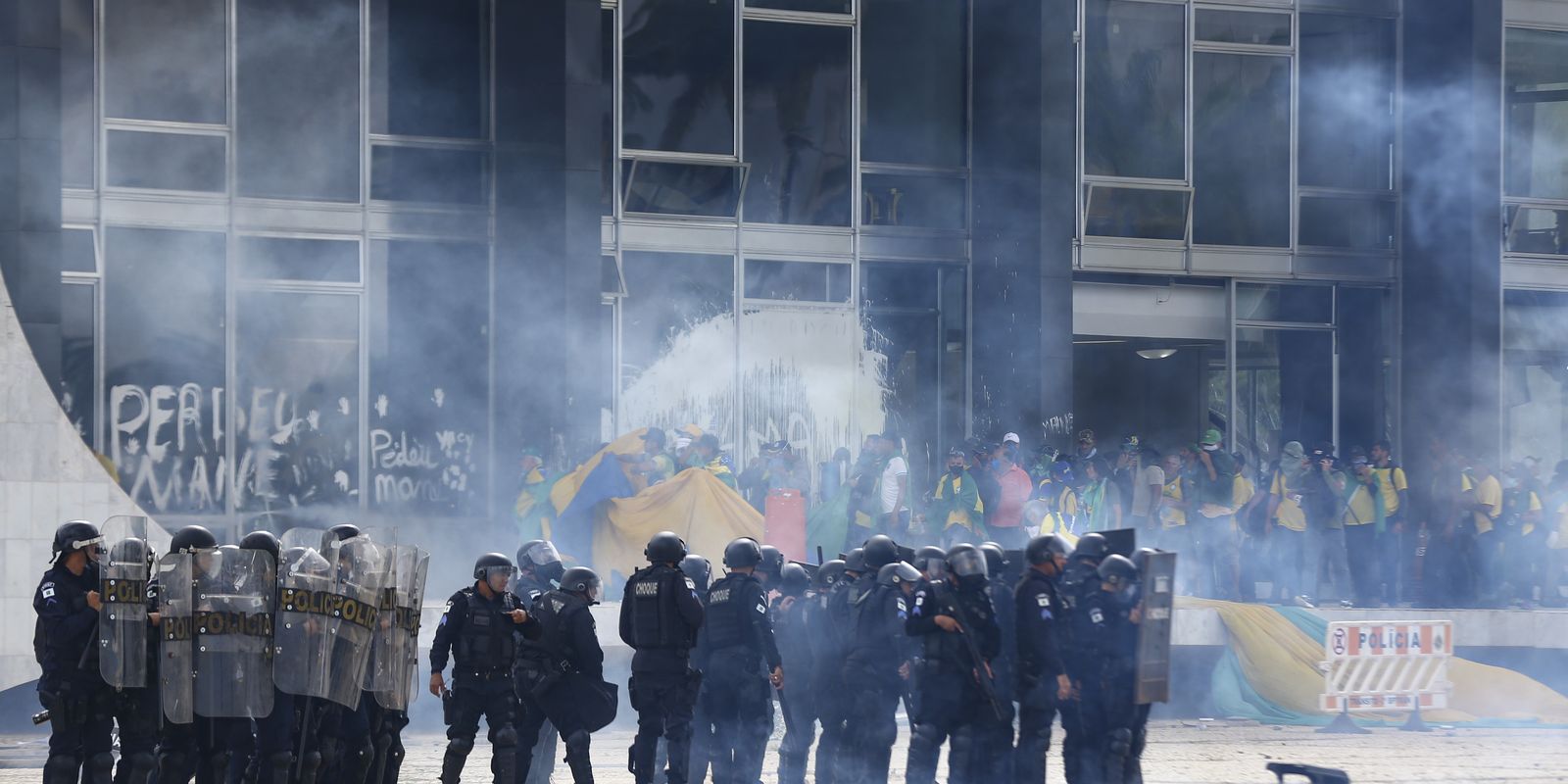 STF registra mais de 1.400 condenados pelos atos golpistas de 8 de janeiro